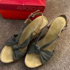 Aerosoles Olive Green Knot Wedges - Sandal - Women's Size 8.5M